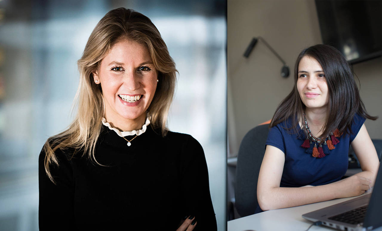Martina Nordenson till vänster bär en svart blus med vit krage. Hon har blont hår och tittar leende in i kameran. Till höger Yana Kachur som sitter leende vid ett skrivbord framför en laptop. Hon har mörkt hår, bär en blå blus och ett halsband i rött, blått och ockra.